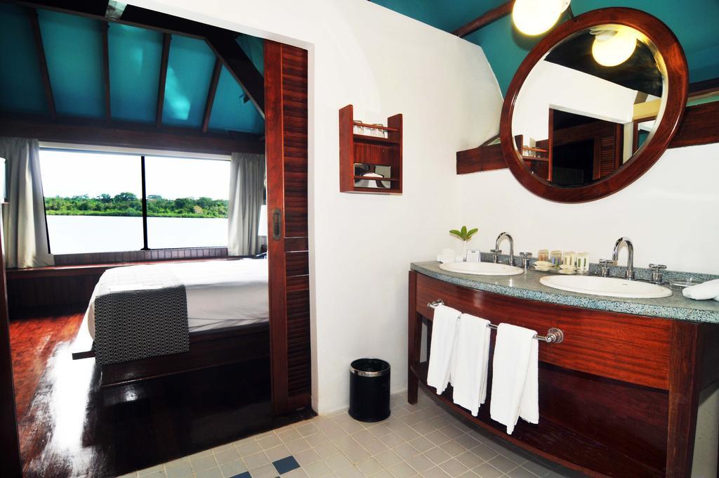 Holiday Inn Resort Vanuatu By Ihg Port Vila Room photo